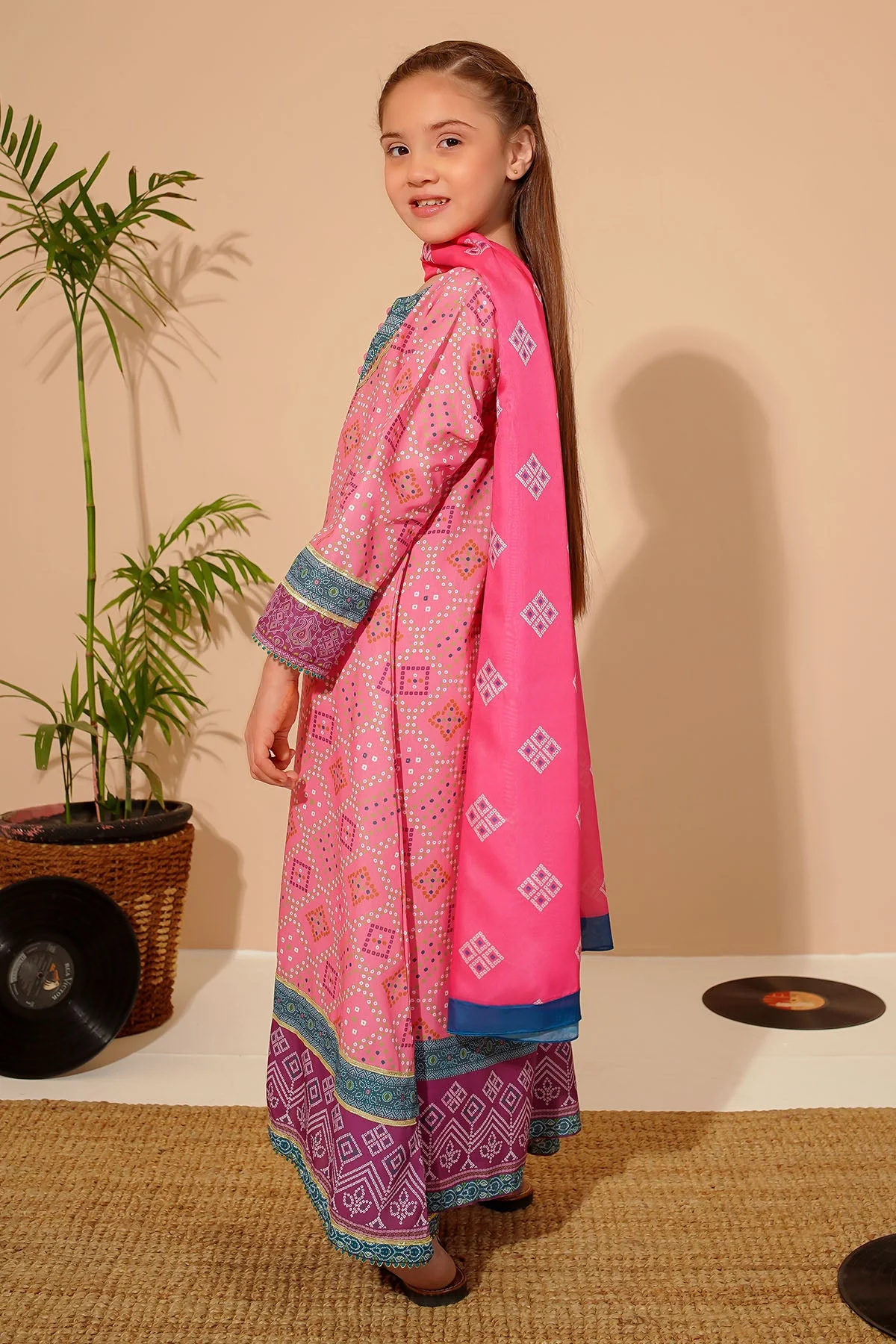 Girls Stitched 3 Piece CORF 19 - Image 3