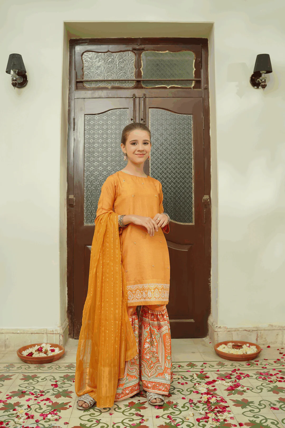 Girls Stitched Festive 3 Piece PG04 - Image 4