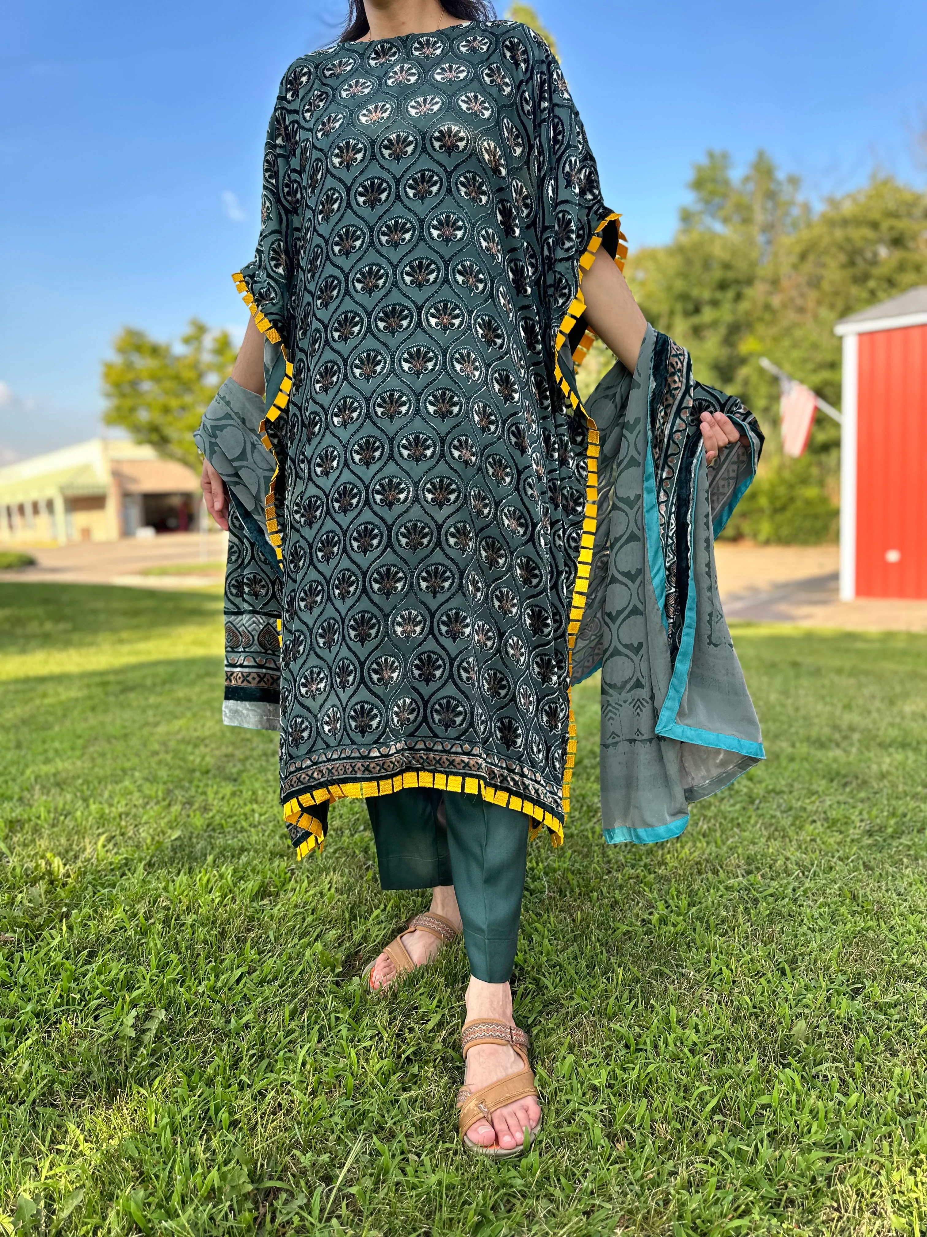 Gul Ahmed Stitched Velvet 3 Piece BVL#12011A - Image 3